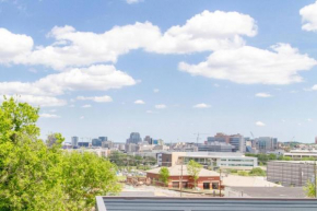 Ultra Large Deck Skyline Views